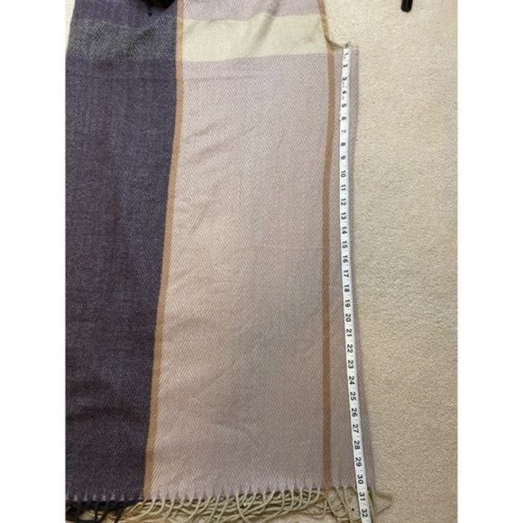 Woolrich Wrap - Picture 6 of 6